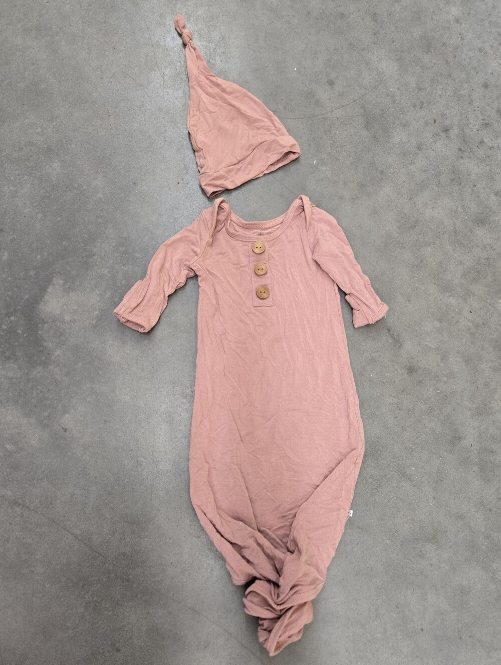 Caden Lane Baby Girl Pajamas Nightgown & Hat 0-3 Months